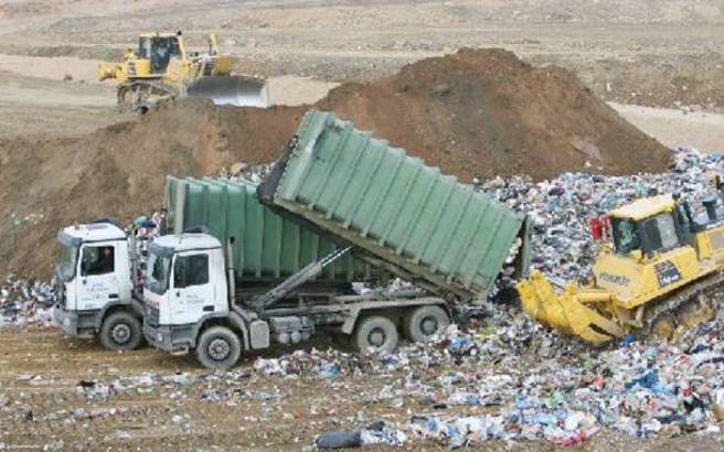 Στο ΧΥΤΑ Θηβών θα μεταφερθούν 1.500 τόνοι σκουπίδια από τον Πύργο