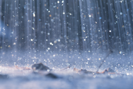 Μικροπροβλήματα εξαιτίας της ξαφνικής βροχής στην πρωτεύουσα
