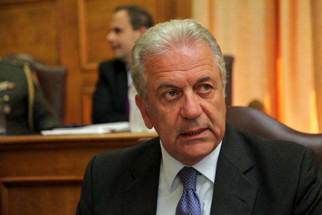 Στο κοινοβούλιο της Πορτογαλίας ο Δημήτρης Αβραμόπουλος