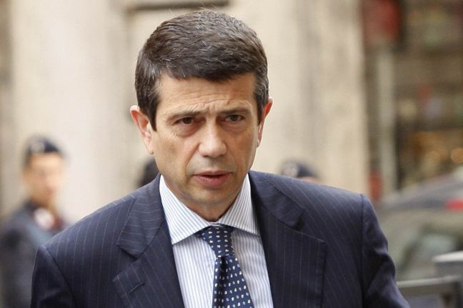 Παραιτείται ο ιταλός υπουργός Μεταφορών