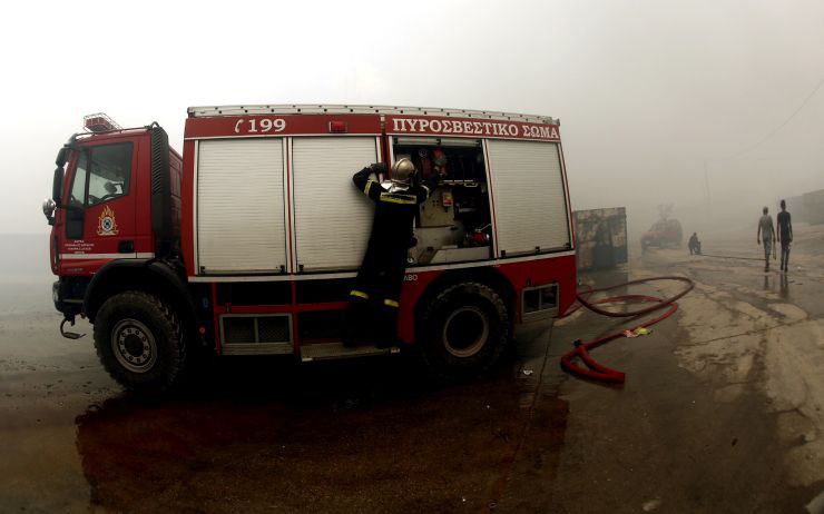 Μεγάλη πυρκαγιά σε εργοστάσιο ανακύκλωσης στο Ηράκλειο