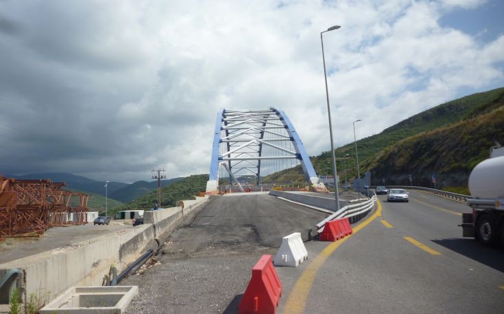 Σε 10 μέρες παραδίδεται η γέφυρα Τσακώνας