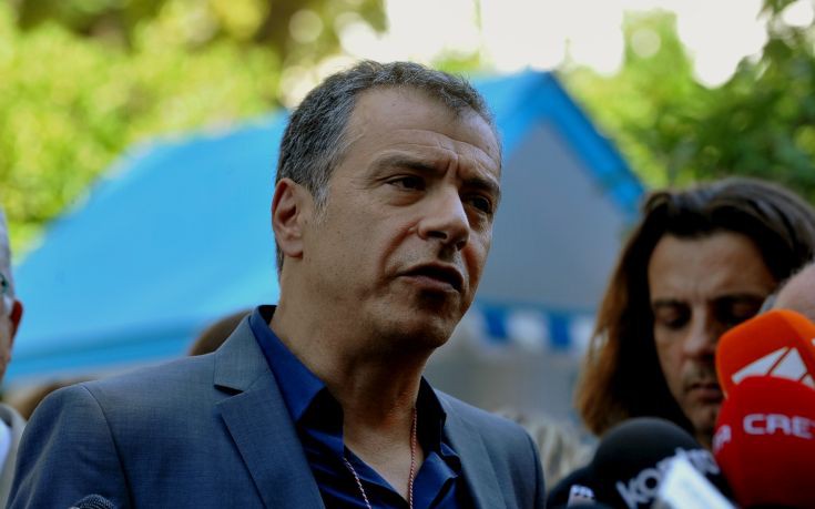Θεοδωράκης: Ο κίνδυνος του Grexit δεν έχει τελειώσει