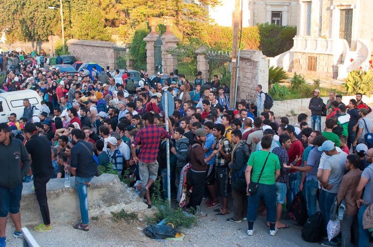 Αποσυμφόρηση στη Μυτιλήνη με την αναχώρηση 10.000 προσφύγων