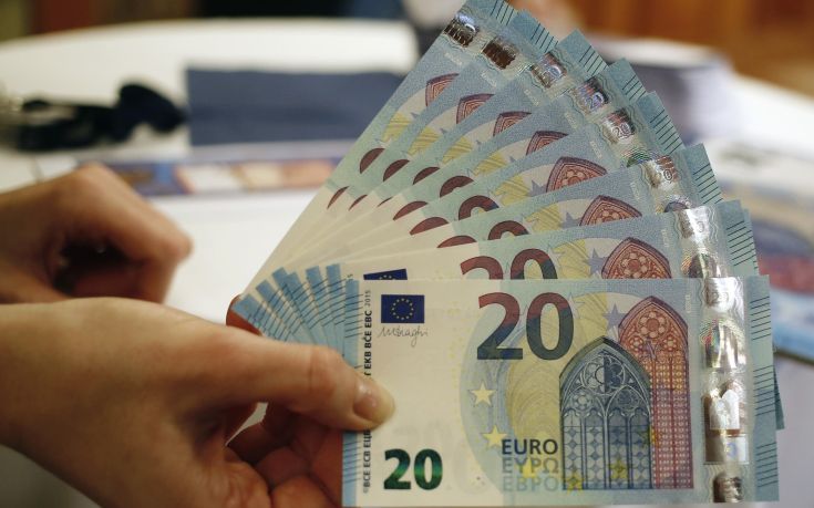 Έξι στους 10 αμείβονται με κάτω από 1.000 ευρώ μεικτά τον μήνα