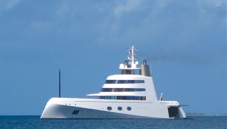 Στη Μύκονο το super yacht των 300 εκατ. δολαρίων