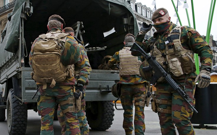 Ο στρατός του Βελγίου «ανέλαβε» τις φυλακές της χώρας