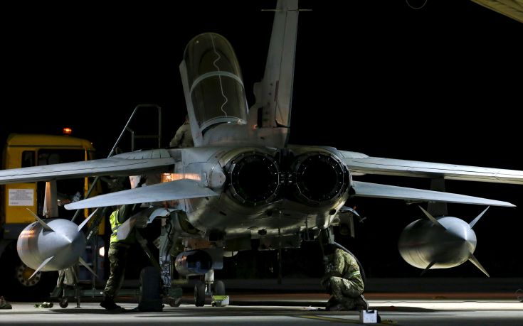 Από την Κύπρο η απογείωση των βρετανικών βομβαρδιστικών
