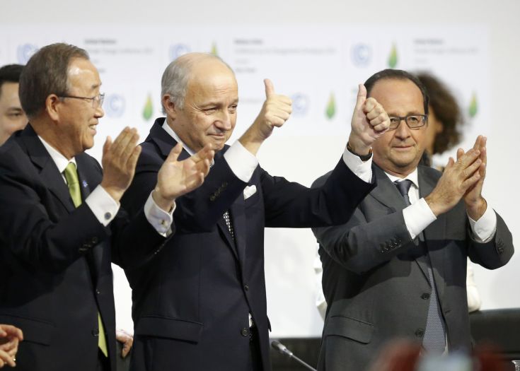 Ιστορική συμφωνία στο Παρίσι για το κλίμα