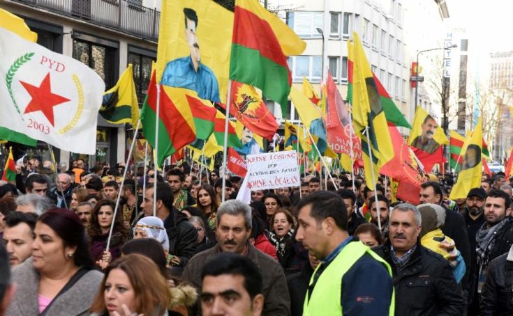 Φιλοκούρδοι διαδηλωτές κατήγγειλαν την πολιτική της Τουρκίας απέναντι στο PKK