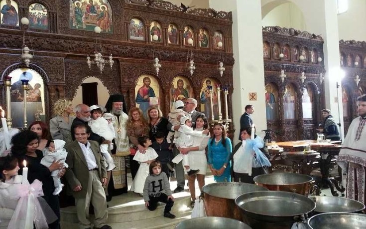Με έξοδα της Αρχιεπισκοπής Κύπρου βαπτίστηκαν 15 παιδιά
