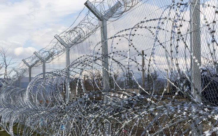 Τελεσίγραφο δύο εβδομάδων στην Ελλάδα και ευθείες απειλές για τη Σένγκεν