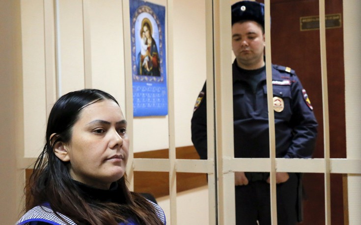 Προφυλακίστηκε η νταντά που αποκεφάλισε το κοριτσάκι στη Ρωσία