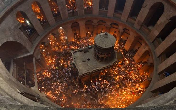 Αύριο στα Ιεροσόλυμα η ελληνική αντιπροσωπεία για το Άγιο Φως