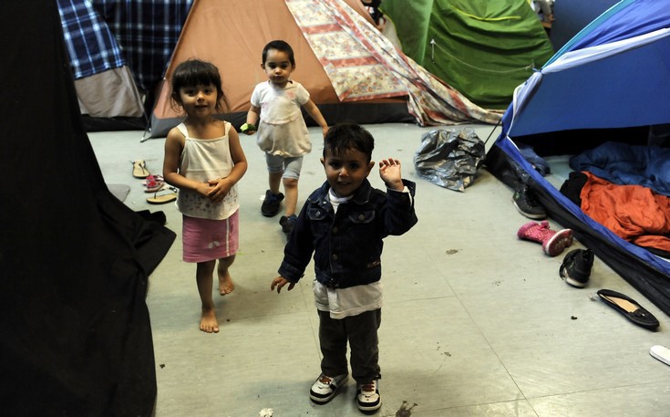 Πάνω από 13.000 τα προσφυγόπουλα που βρίσκονται στα κέντρα φιλοξενίας