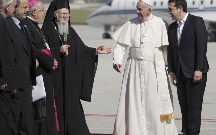 Φωτογραφίες και βίντεο από την ιστορική επίσκεψη Πάπα Φραγκίσκου - Βαρθολομαίου - Ιερώνυμου στη Λέσβο