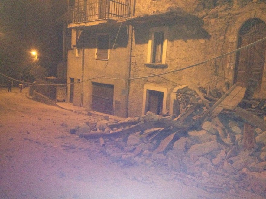 Ισχυρός σεισμός 6 Ρίχτερ ταρακούνησε την Ιταλία