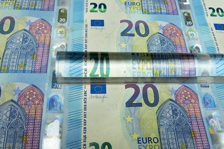 Κοινωνικό μέρισμα, αναδρομικά και συντάξεις φέρνουν 4 δισ. ευρώ στην αγορά
