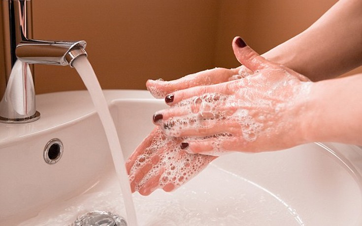 Πόση ώρα πρέπει να πλένουμε τα χέρια μας