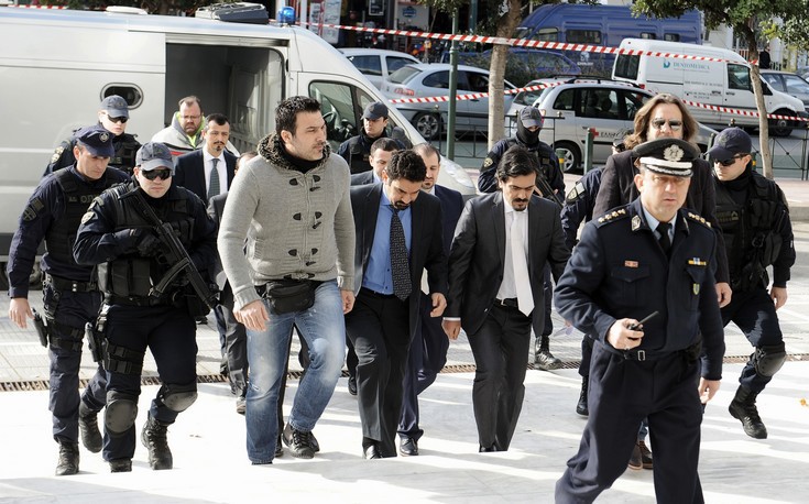 Αναβάλλεται η απόφαση για τους Τούρκους αξιωματικούς