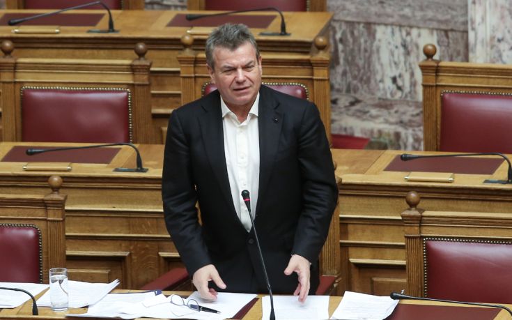 Πετρόπουλος: Δε θα μειωθούν 1.420.000 συντάξεις, 620.000 συντάξεις θα αυξηθούν