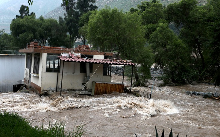 Τουλάχιστον 133 νεκροί από τις πλημμύρες στο Περού