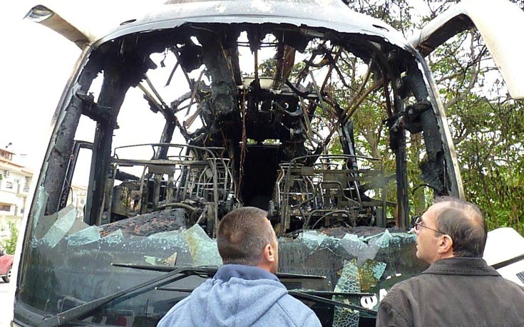 Λεωφορείο του ΚΤΕΛ Φλώρινας τυλίχθηκε στις φλόγες