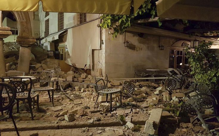 Στην Κρήτη μεταφέρονται τέσσερις τραυματίες από τoν σεισμό στην Κω