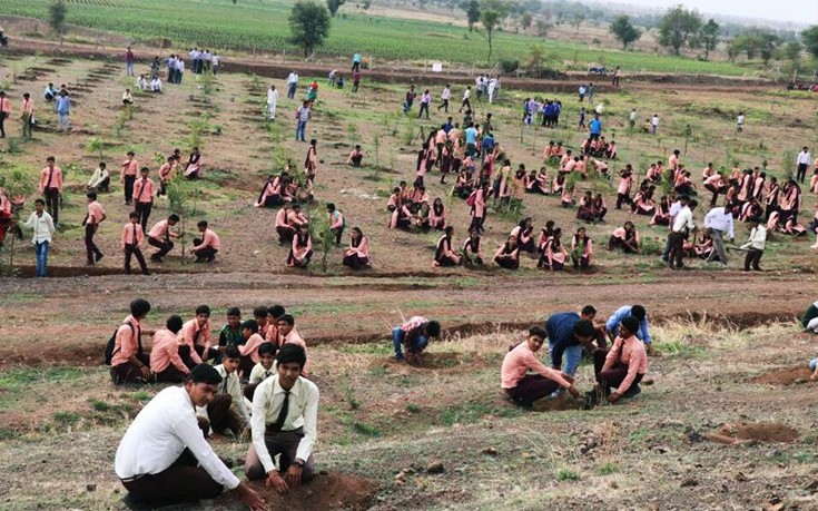 Εθελοντές στην Ινδία φύτεψαν σε 12 ώρες… 66 εκατομμύρια δέντρα!