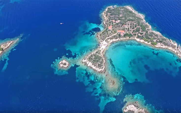 Τα άγνωστα εξωτικά νησάκια της Χαλκιδικής