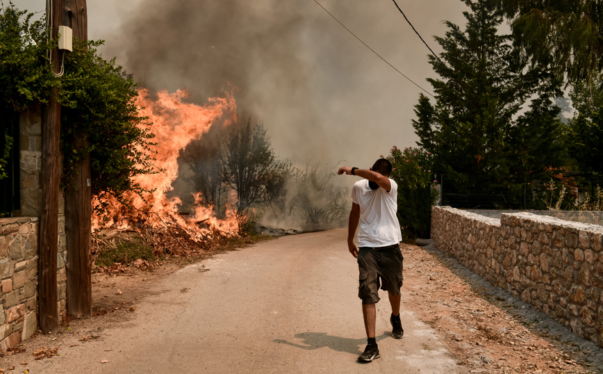 Αλλάζει ο νόμος για όσους βάζουν φωτιές – Θα φτάσουν μέχρι τα 30.000 ευρώ τα πρόστιμα για τους εμπρηστές