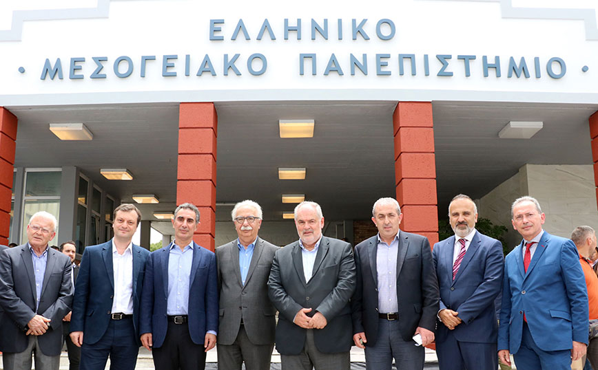 «Παραβιάζεται το αυτοδιοίκητο» λέει ο Πρύτανης του Ελληνικού Μεσογειακού Πανεπιστημίου για την απόφαση του ΥΠΑΙΘ να καταργήσει έξι τμήματά του