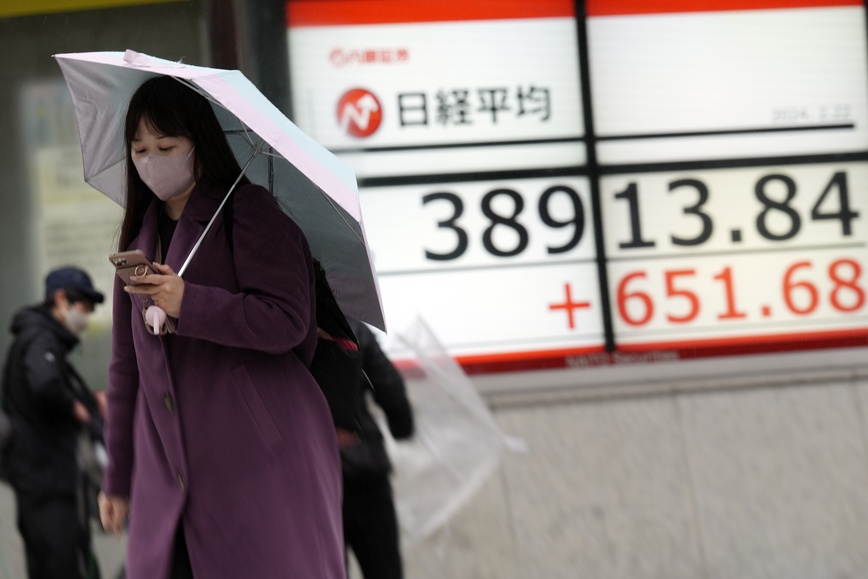 Ο χρηματιστηριακός δείκτης Nikkei σπάει το ρεκόρ του 1989