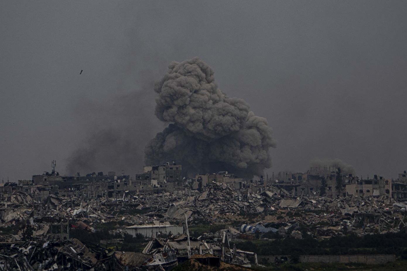 Τουλάχιστον 22 νεκροί από τις ισραηλινές αεροπορικές επιδρομές των τελευταίων ωρών στη Λωρίδα της Γάζας