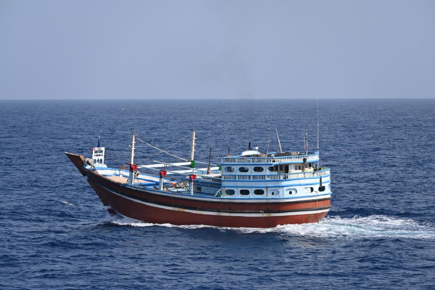 Αναχαιτίστηκε από το Πολεμικό Ναυτικό της Ινδίας αλιευτικό υπό σημαία Ιράν που υπέστη πειρατεία κοντά στη Σομαλία