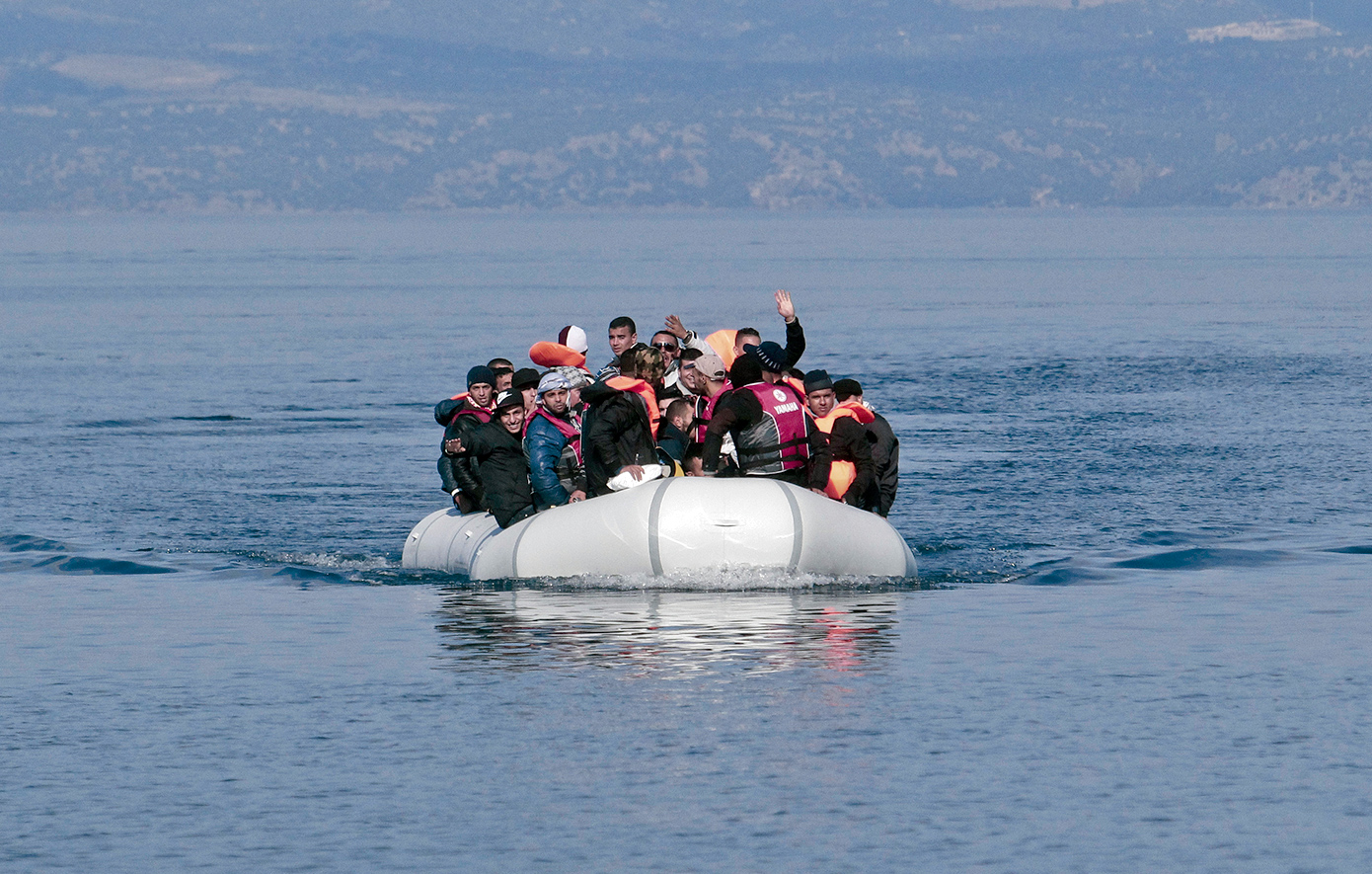 Μειώνονται οι παράνομες αφίξεις από την Τουρκία, σύμφωνα με το υπουργείο Μετανάστευσης και Ασύλου