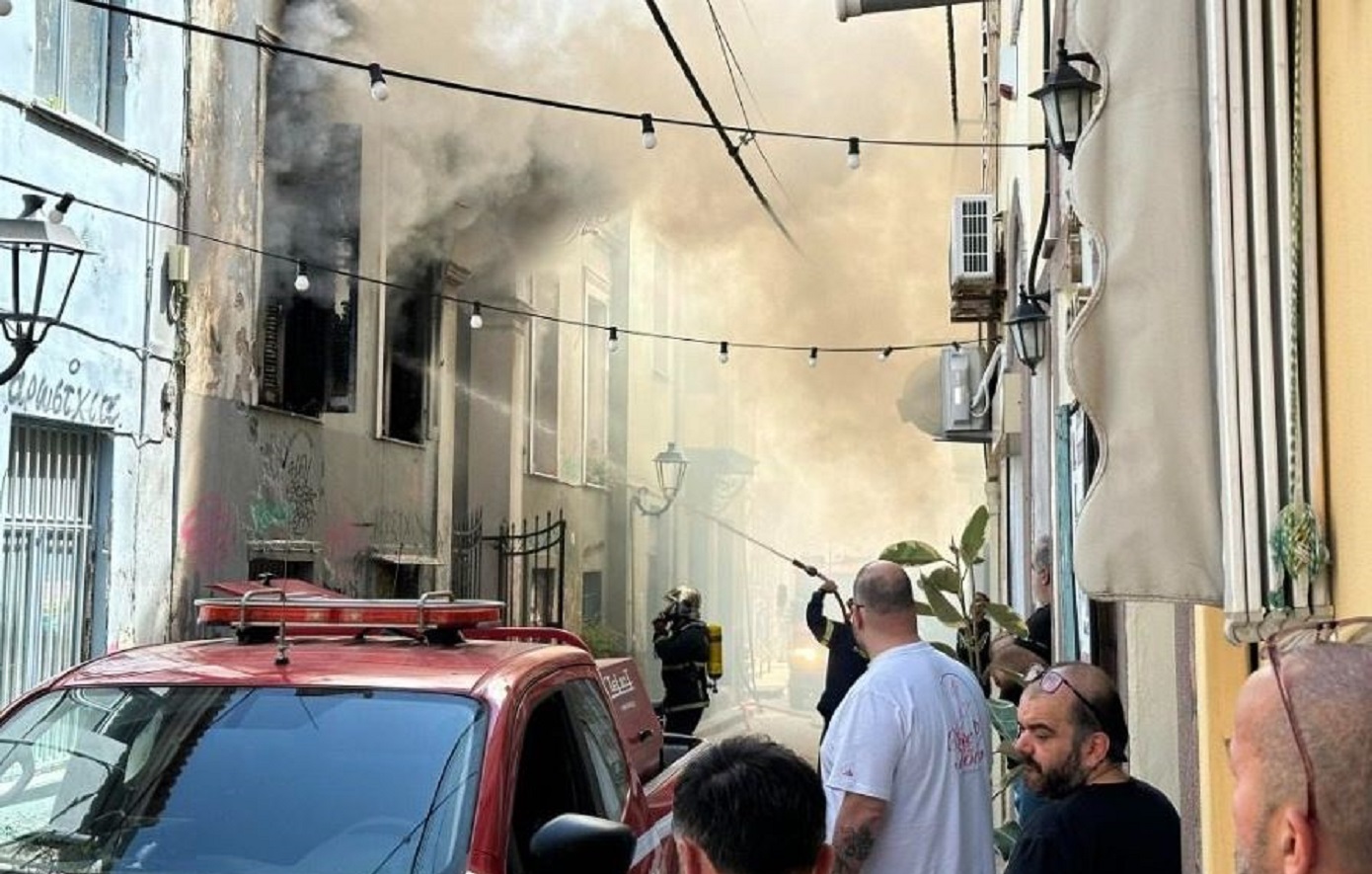 Φωτιά σε ιστορικό σπίτι της Μυτιλήνης &#8211; Παραλίγο να γίνει στάχτη εξαιτίας ενός&#8230; καυγά