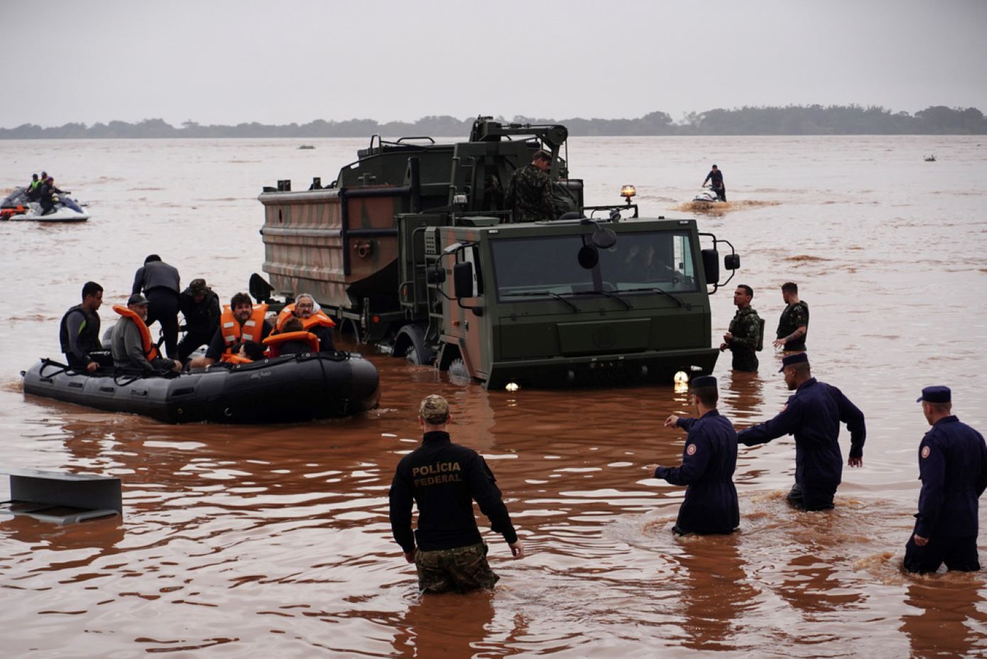 Τραγικός ο απολογισμός από τις πλημμύρες στην Βραζιλία &#8211; 78 νεκροί και 105 αγνοούμενοι