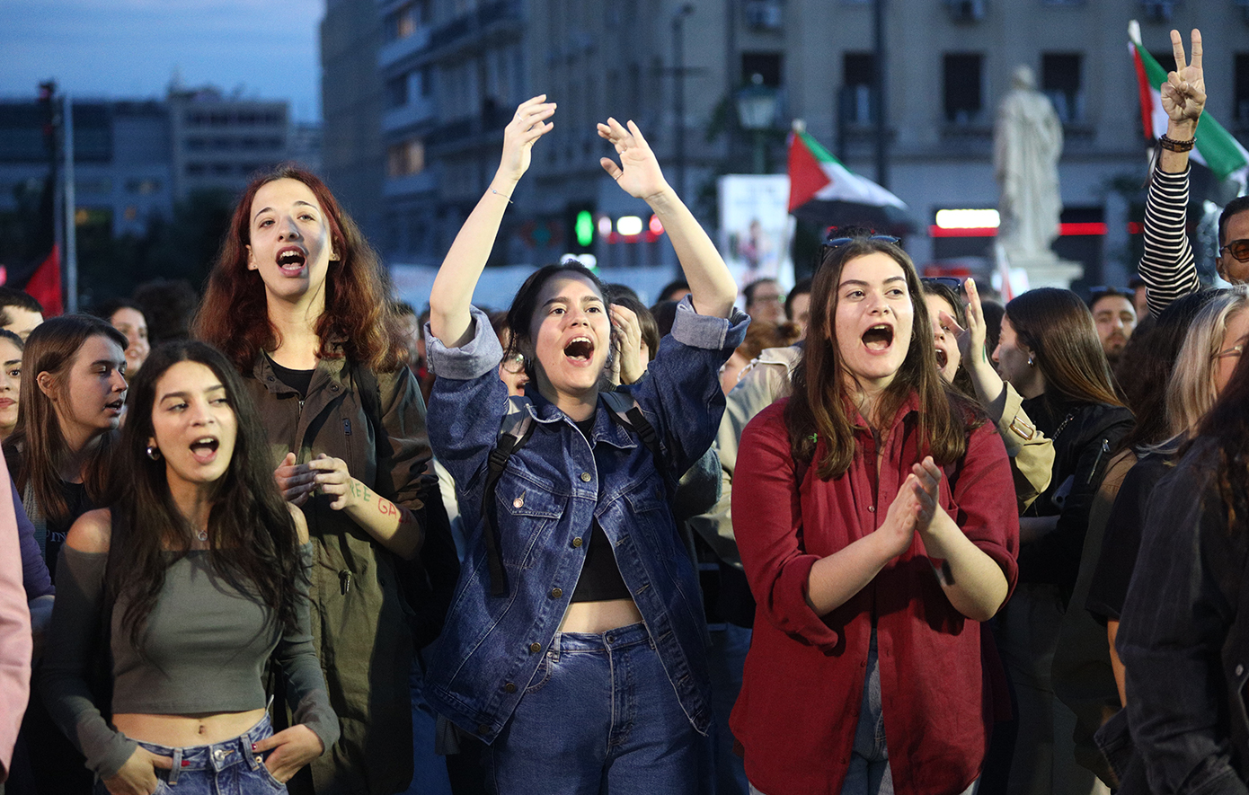 Ολονυκτία φοιτητών σε Αθήνα και Θεσσαλονίκη για την Παλαιστίνη