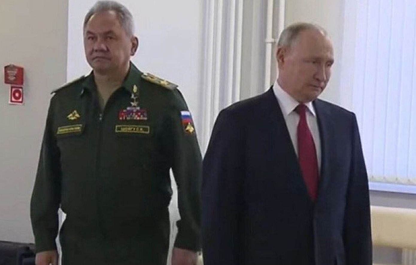 Ο Πούτιν αντικατέστησε τον υπουργό Άμυνας Σεργκέι Σόιγκου με τον πρώην αντιπρόεδρο της Ρωσίας Αντρέι Μπελούσοφ
