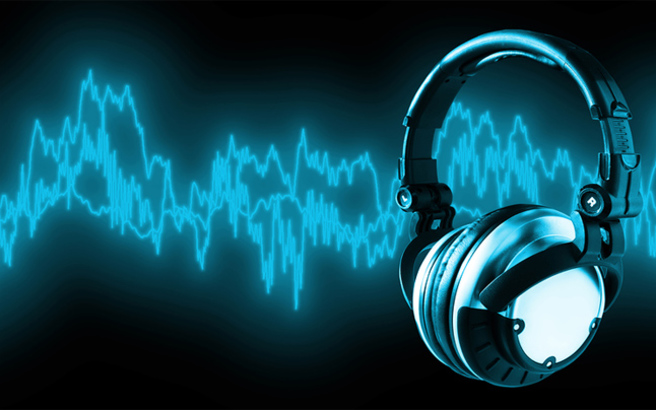 Ο Παγκόσμιος Οργανισμός Υγείας προειδοποιεί: χαμηλώστε τη μουσική
