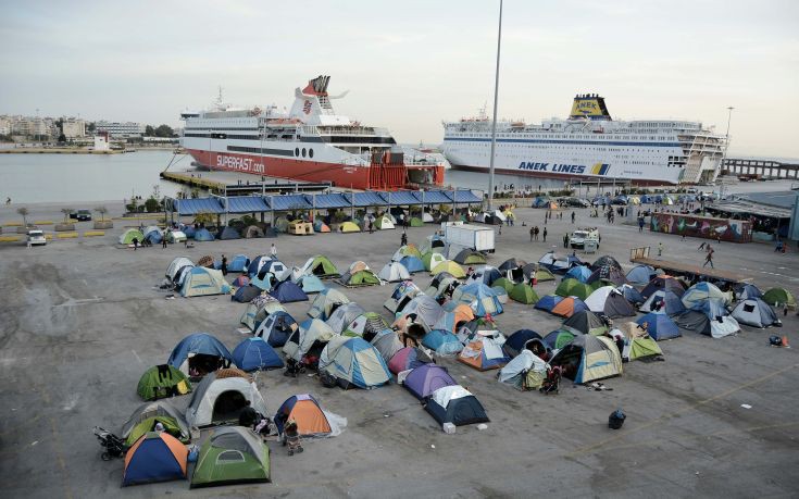 Χίλιοι πρόσφυγες από ευάλωτες ομάδες θα σαλπάρουν από τα νησιά για άγνωστο προορισμό