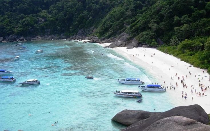 Η Ταϊλάνδη απαγορεύει με νόμο το κάπνισμα και τη ρίψη σκουπιδιών στις παραλίες της
