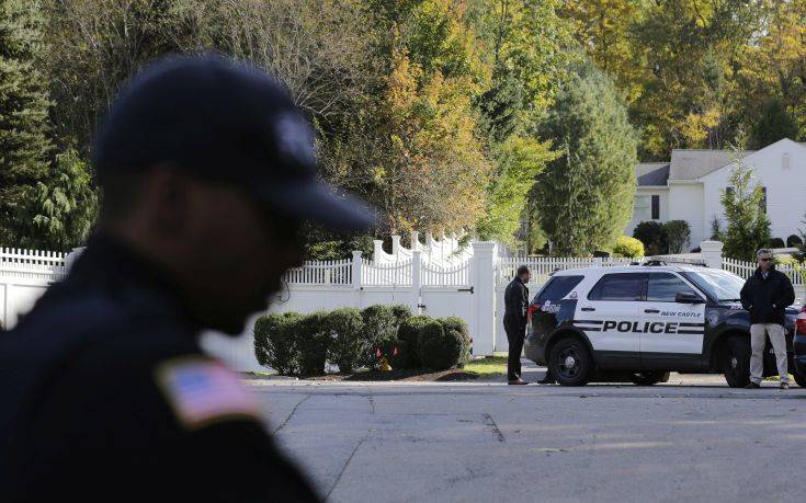 Τέσσερις νεκροί από πυροβολισμούς έξω από συναγωγή στις ΗΠΑ