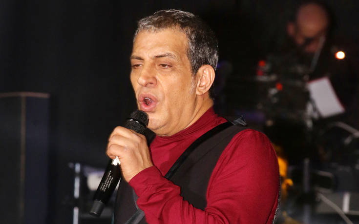 Θύμα ξυλοδαρμού ο Θέμης Αδαμαντίδης, στο νοσοκομείο ο γνωστός τραγουδιστής