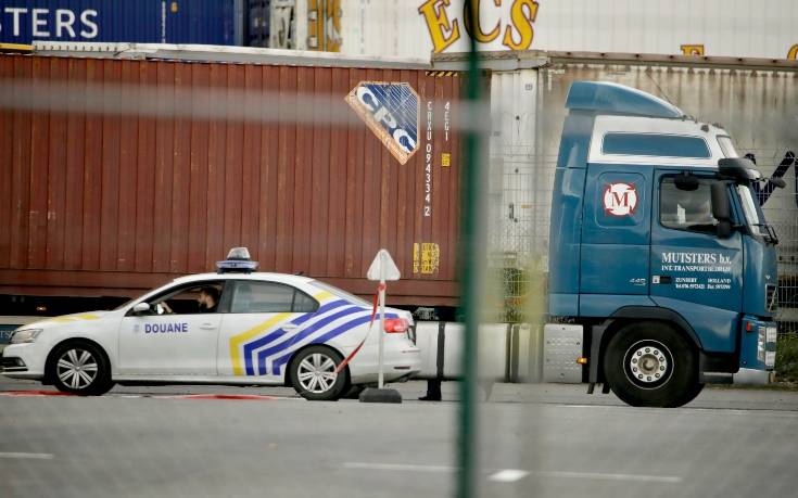 Βέλγιο: Εντοπίστηκαν 23 μετανάστες μέσα σε φορτηγό ψυγείο