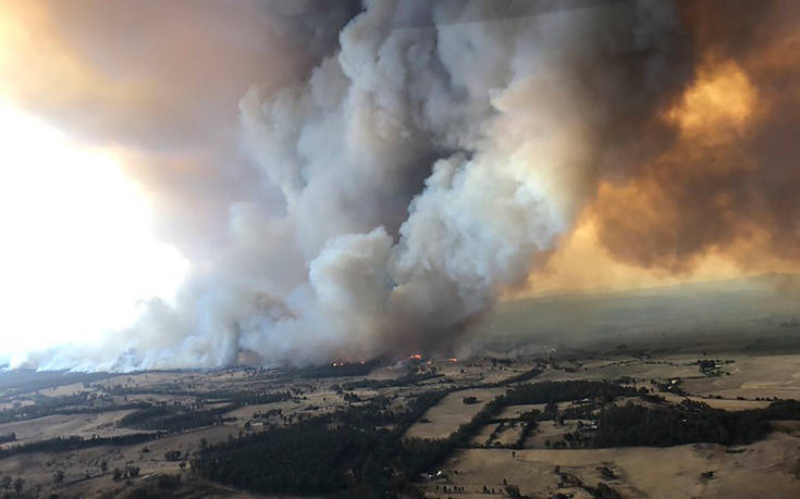 Αυστραλία: Συγκλονιστικές εικόνες από τις φωτιές - Χάος, νεκροί και μαύρο παντού