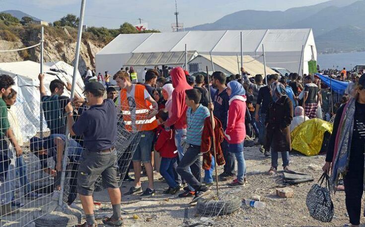 Μυτιλήνη: Με αστυνομική προστασία οι μετανάστες και πρόσφυγες μετά τα επεισόδια