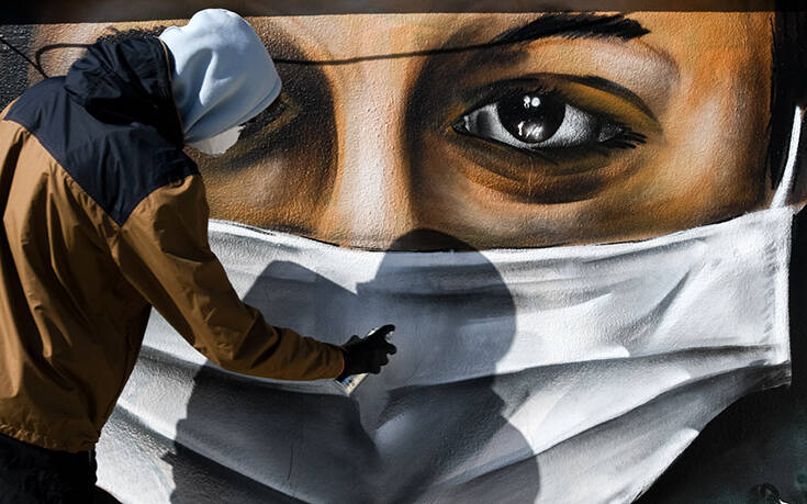 Εντυπωσιακό γκράφιτι 16χρονου σε ταράτσα της Αθήνας εμπνευσμένο από τον κορονοϊό
