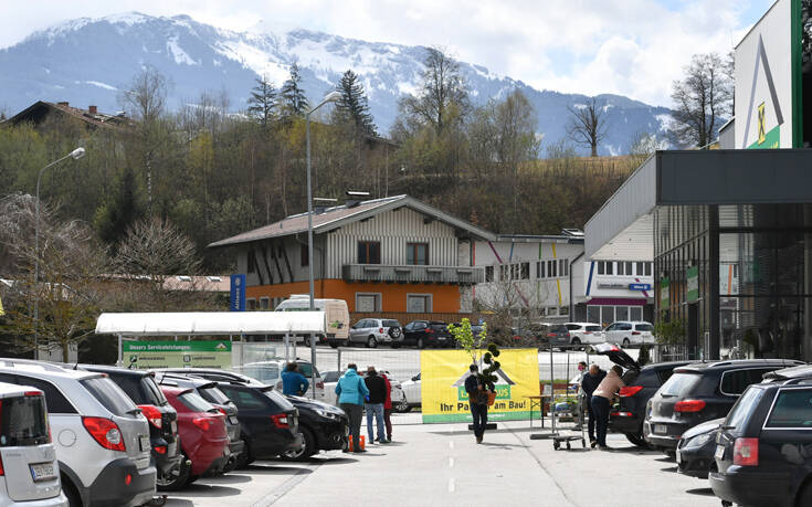 Έρχεται το τέλος για το lockdown στην Αυστρία - Ποια μέτρα παραμένουν και πότε θα ανοίξουν τα κατάστηματα